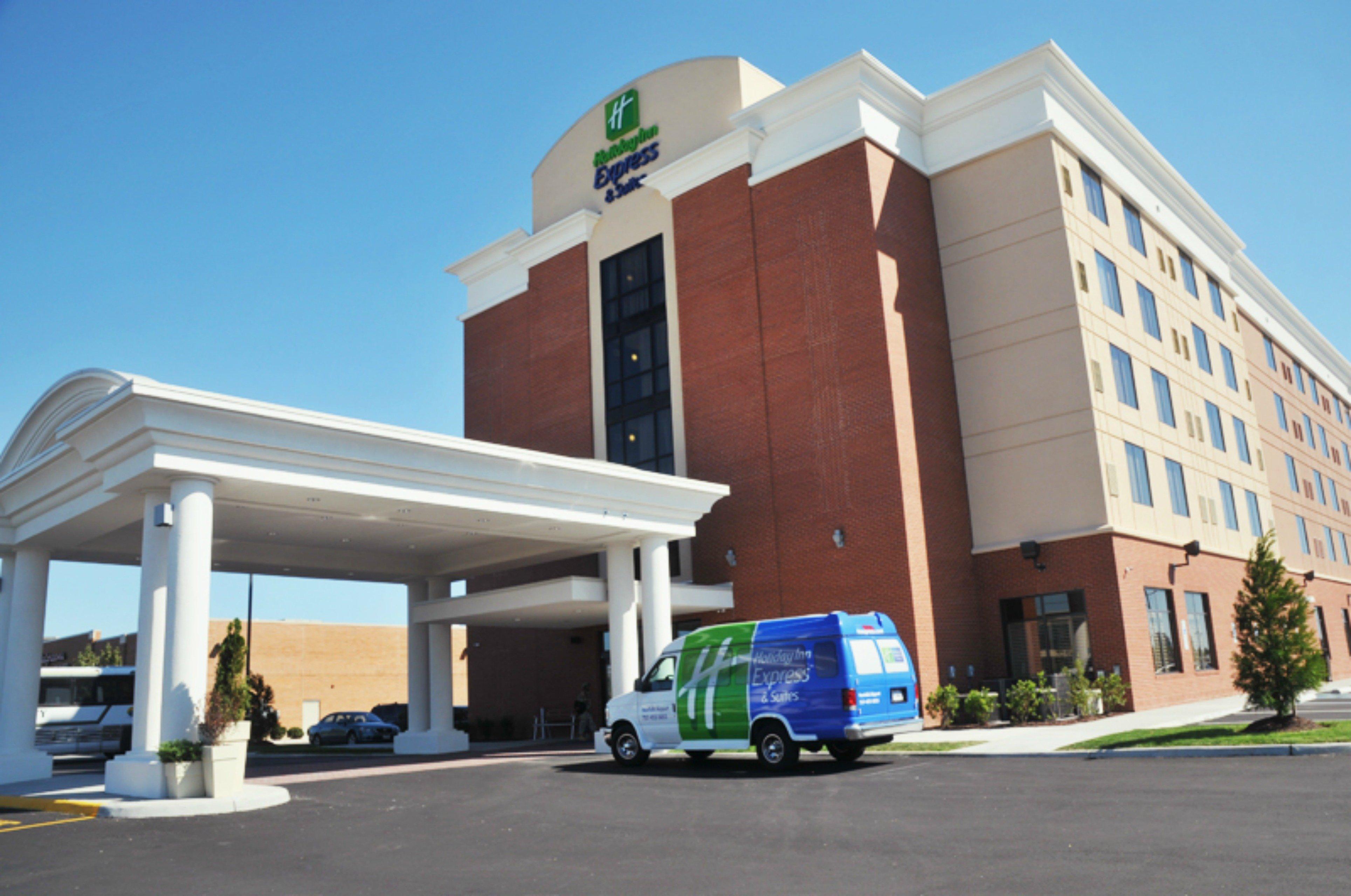 Holiday Inn Express Hotel & Suites Norfolk Airport By Ihg Exterior foto