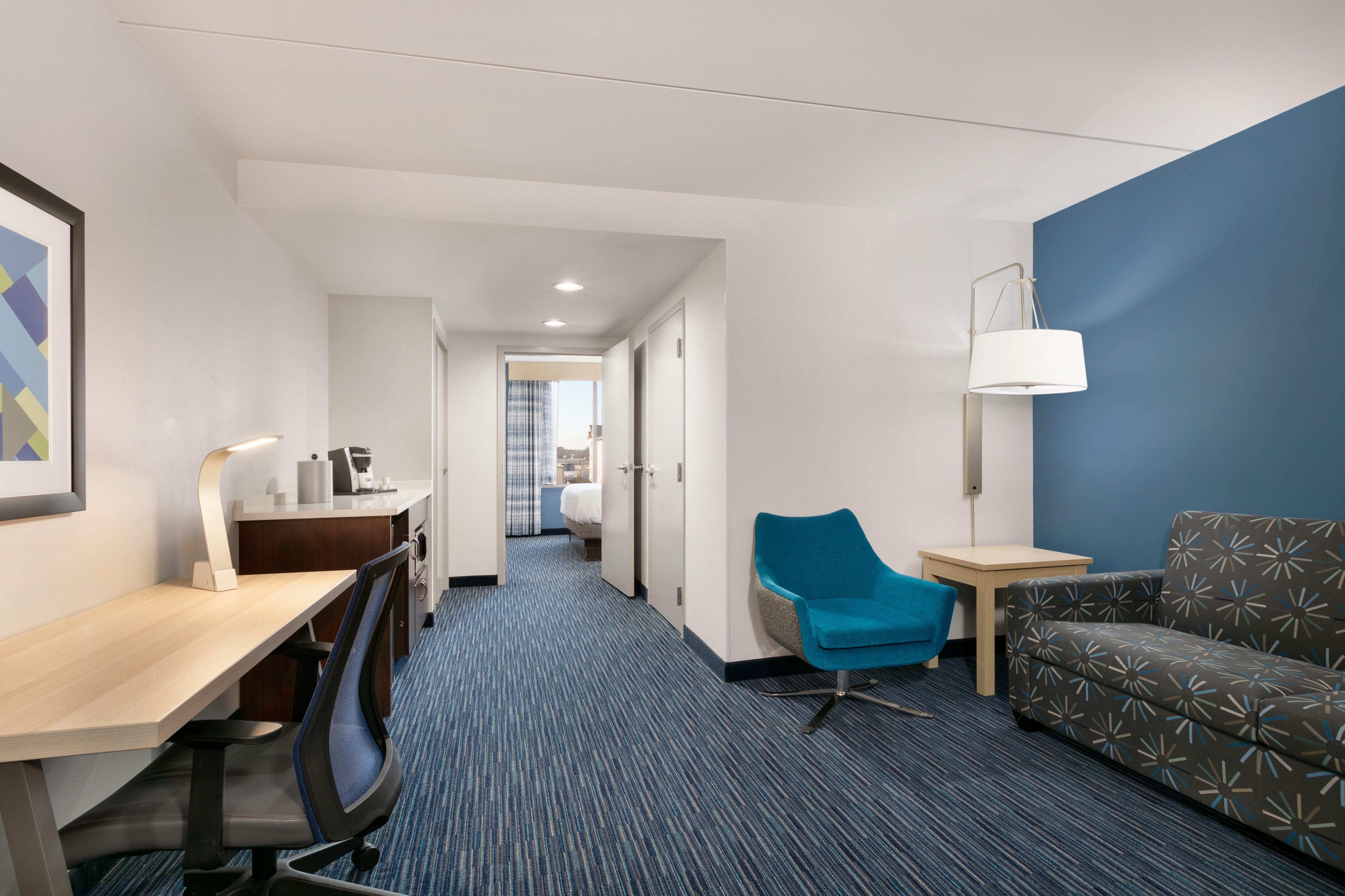 Holiday Inn Express Hotel & Suites Norfolk Airport By Ihg Exterior foto