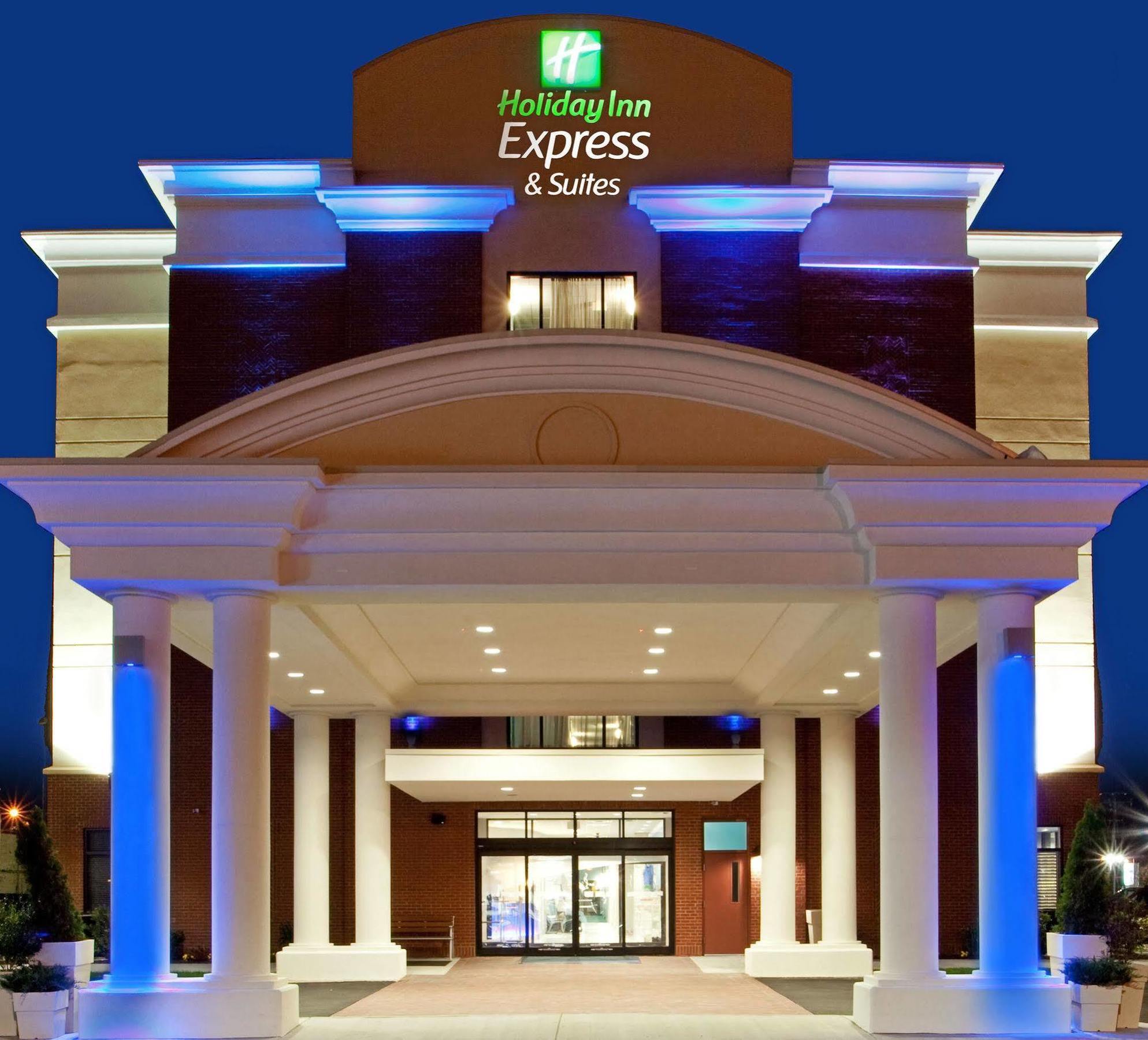 Holiday Inn Express Hotel & Suites Norfolk Airport By Ihg Exterior foto